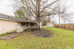 970 Charleston Cir, Bridge City, TX 77611 - Photo 27