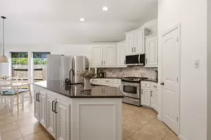 13416 Moonlit Lake Ln, Pearland, TX 77584 - Photo 7