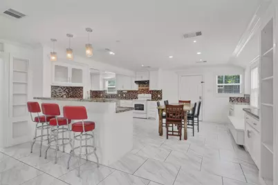 10773 Royal Pines Drive, Conroe, TX 77303 - Photo 7