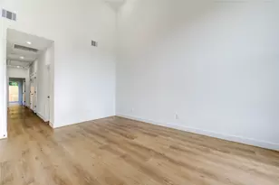 6710 Kassarine Pass, Houston, TX 77033 - Photo 9