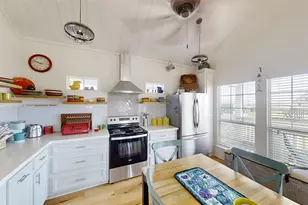 13227 Jolly Roger Dr, Freeport, TX 77541 - Photo 15