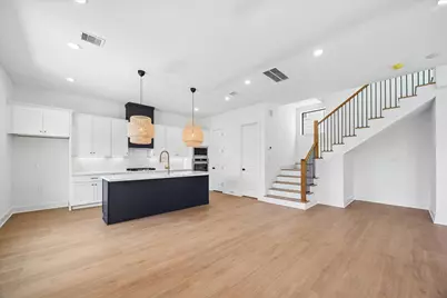 1327 W 22nd Street, Houston, TX 77008 - Photo 5