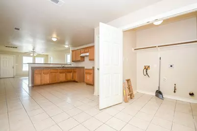 894 N Victory Drive, Houston, TX 77088 - Photo 13