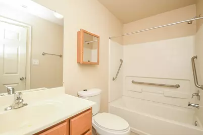 894 N Victory Drive, Houston, TX 77088 - Photo 5