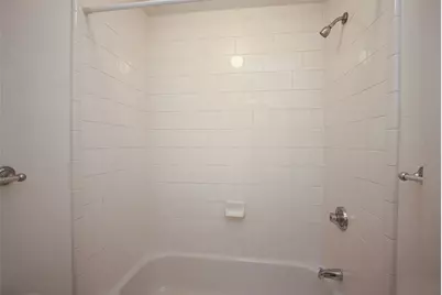 2052 Branard Street #4, Houston, TX 77098 - Photo 9
