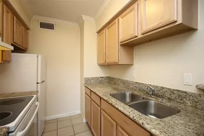 2052 Branard Street #4, Houston, TX 77098 - Photo 3
