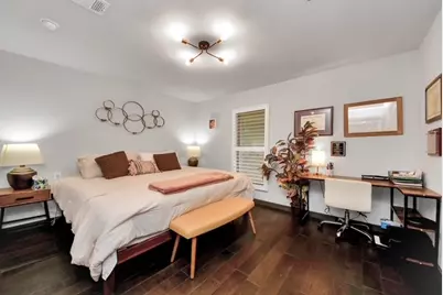 1410 Hyde Park Boulevard #203, Houston, TX 77006 - Photo 15