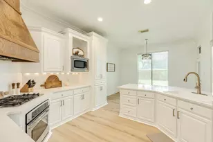 52 English Oak Ct, Lake Jackson, TX 77566 - Photo 19
