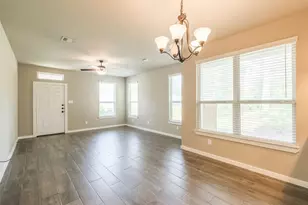 121 Wickersham, Conroe, TX 77304 - Photo 3