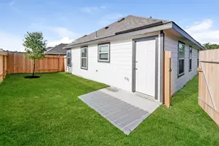 2827 Briggs Dr, Conroe, TX 77301 - Photo 3