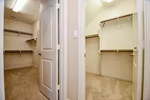 13513 S Canyon Gale Ln, Pearland, TX 77584 - Photo 25