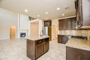 13513 S Canyon Gale Ln, Pearland, TX 77584 - Photo 11