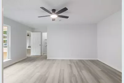 3820 Evergreen Drive, Dickinson, TX 77539 - Photo 17