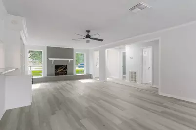 3820 Evergreen Drive, Dickinson, TX 77539 - Photo 5