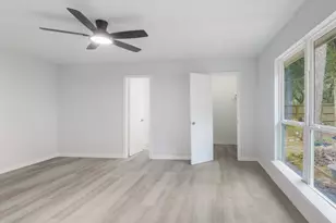 3820 Evergreen Dr, Dickinson, TX 77539 - Photo 15