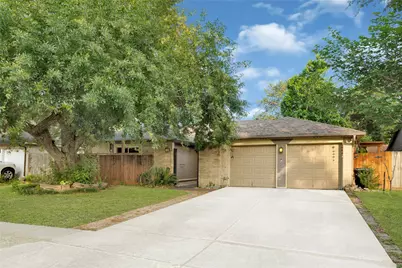 2515 Harvest Cove, Friendswood, TX 77546 - Photo 1
