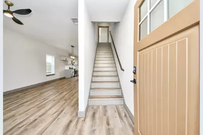 9916 Dipping Woods Street, Houston, TX 77076 - Photo 11