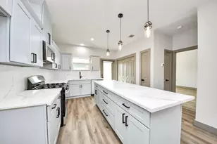 9916 Dipping Woods St, Houston, TX 77076 - Photo 27