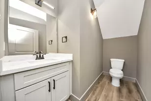 9916 Dipping Woods St, Houston, TX 77076 - Photo 33