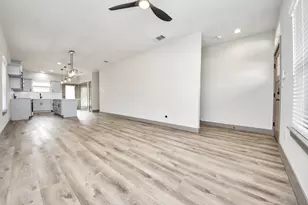 9916 Dipping Woods St, Houston, TX 77076 - Photo 13
