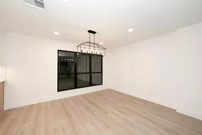 203 S Pathfinders Circle, The Woodlands, TX 77381 - Photo 27