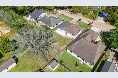 1114 Montrose Street, Port Neches, TX 77651 - Photo 25