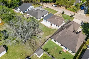 1114 Montrose St, Port Neches, TX 77651 - Photo 25