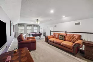 2630 Shady Acres Landing, Houston, TX 77008 - Photo 19