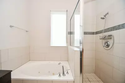 748 W 16th Street #B, Houston, TX 77008 - Photo 23