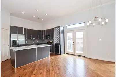 748 W 16th Street #B, Houston, TX 77008 - Photo 3