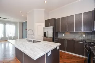 748 W 16th St, Houston, TX 77008 - Photo 5