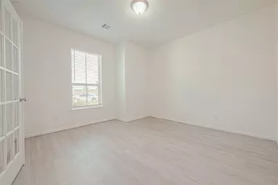 3111 Trishelle Court, Missouri City, TX 77459 - Photo 5