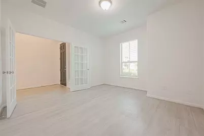 3111 Trishelle Court, Missouri City, TX 77459 - Photo 7