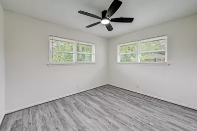 6027 Ledbetter Street, Houston, TX 77087 - Photo 17