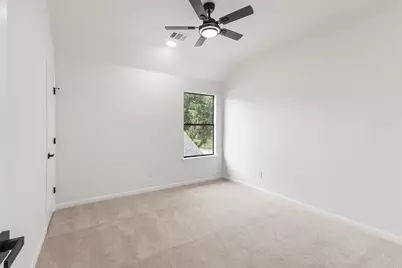 2522 Willow Springs Lane, Sugar Land, TX 77479 - Photo 17