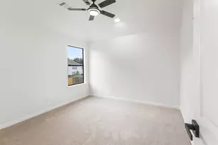 2522 Willow Springs Ln, Sugar Land, TX 77479 - Photo 15