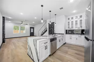 8026 Penrod St, Houston, TX 77028 - Photo 5