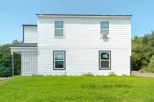 1020 5th Ave N, Texas City, TX 77590 - Photo 1