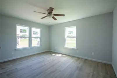 1020 5th Avenue N, Texas City, TX 77590 - Photo 11