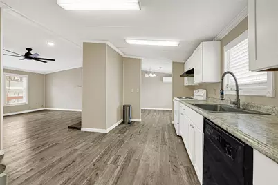 9586 Darkwood Street, Willis, TX 77318 - Photo 13