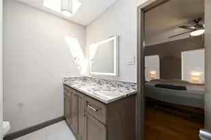 470 N Post Oak Ln, Houston, TX 77024 - Photo 15