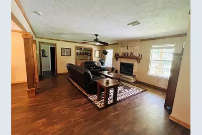 1076 W Branding Iron, Weimar, TX 78962 - Photo 19