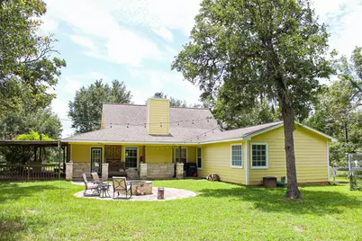 1076 W Branding Iron, Weimar, TX 78962 - Photo 5