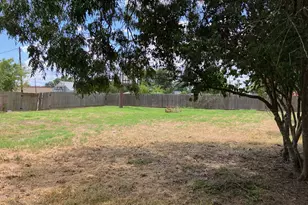 603 N Depot St, Victoria, TX 77901 - Photo 11