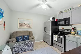 715 31st St, Galveston, TX 77550 - Photo 3