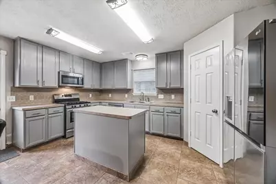 6615 Grant Drive, Magnolia, TX 77354 - Photo 13