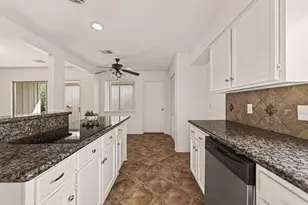 1007 Apache Falls Dr, Katy, TX 77450 - Photo 5