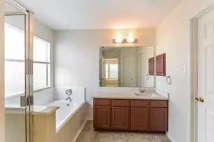 12226 Carriage Oak Cir, Humble, TX 77346 - Photo 11