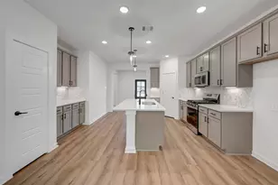 21218 Jacaranda Blossom Wy, Tomball, TX 77377 - Photo 5