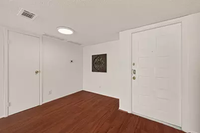 2818 S Bartell Drive #25, Houston, TX 77054 - Photo 9